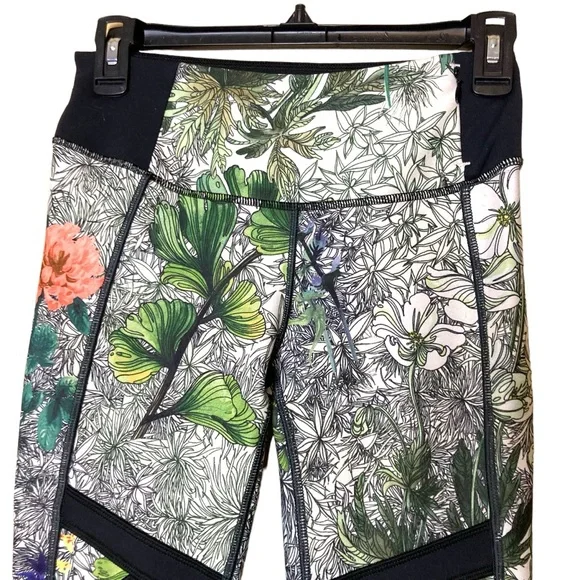 Calla by Carrie Underwood Limited Edition Leggings Floral Fleuria Size Small - Picture 4 of 9